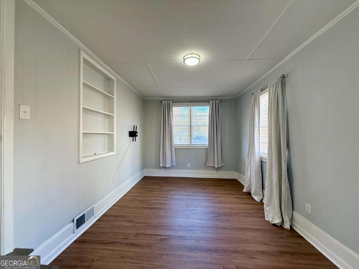 Pine Branch - Residential Lease