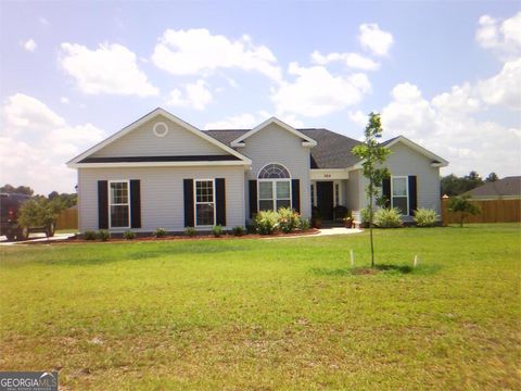 Property photo of 304 boothill ct, statesboro, GA 30458