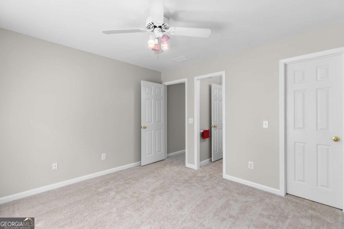 Oxford Lakes - Residential