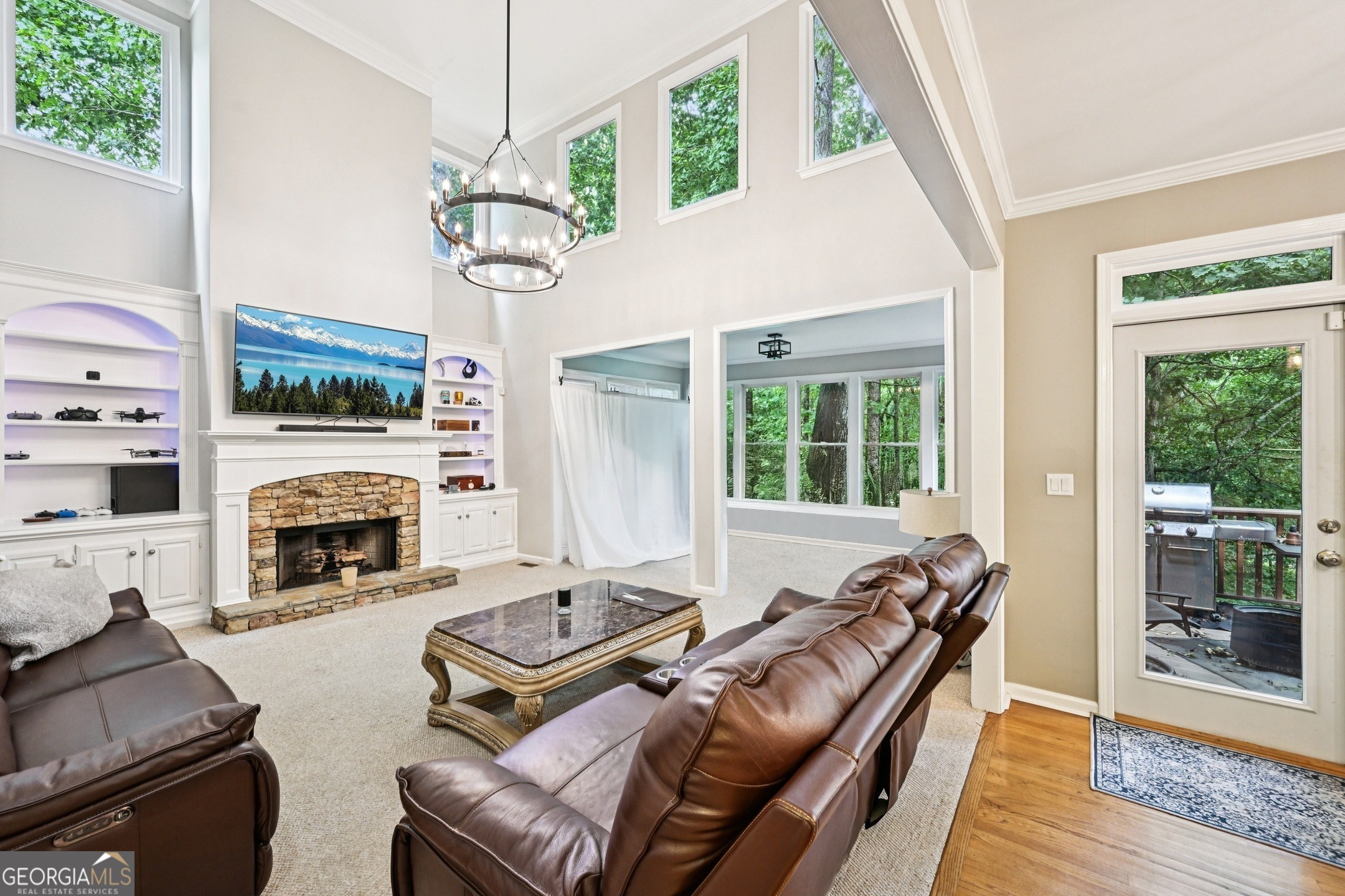 1285 Willow Park WAY
