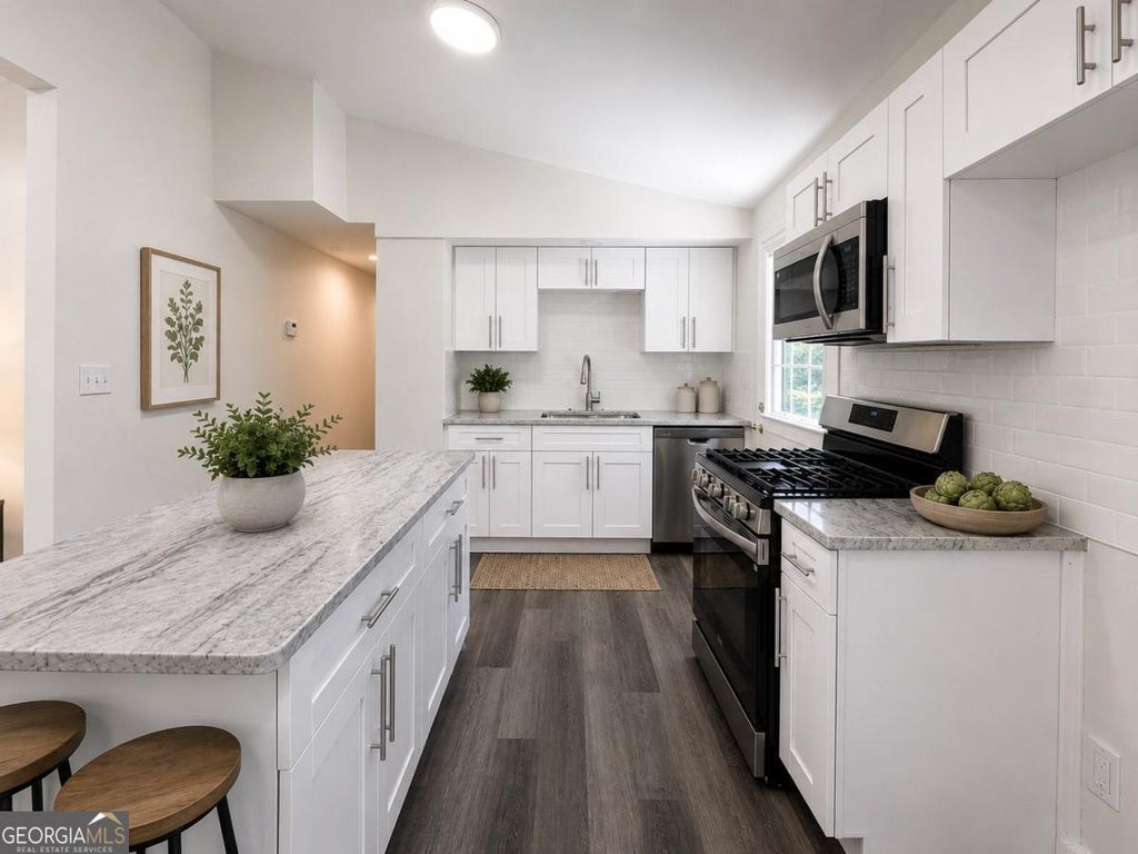 Photo of 1883 Niskey Lake Road SW, Atlanta, GA 30331 (MLS # 10824171)