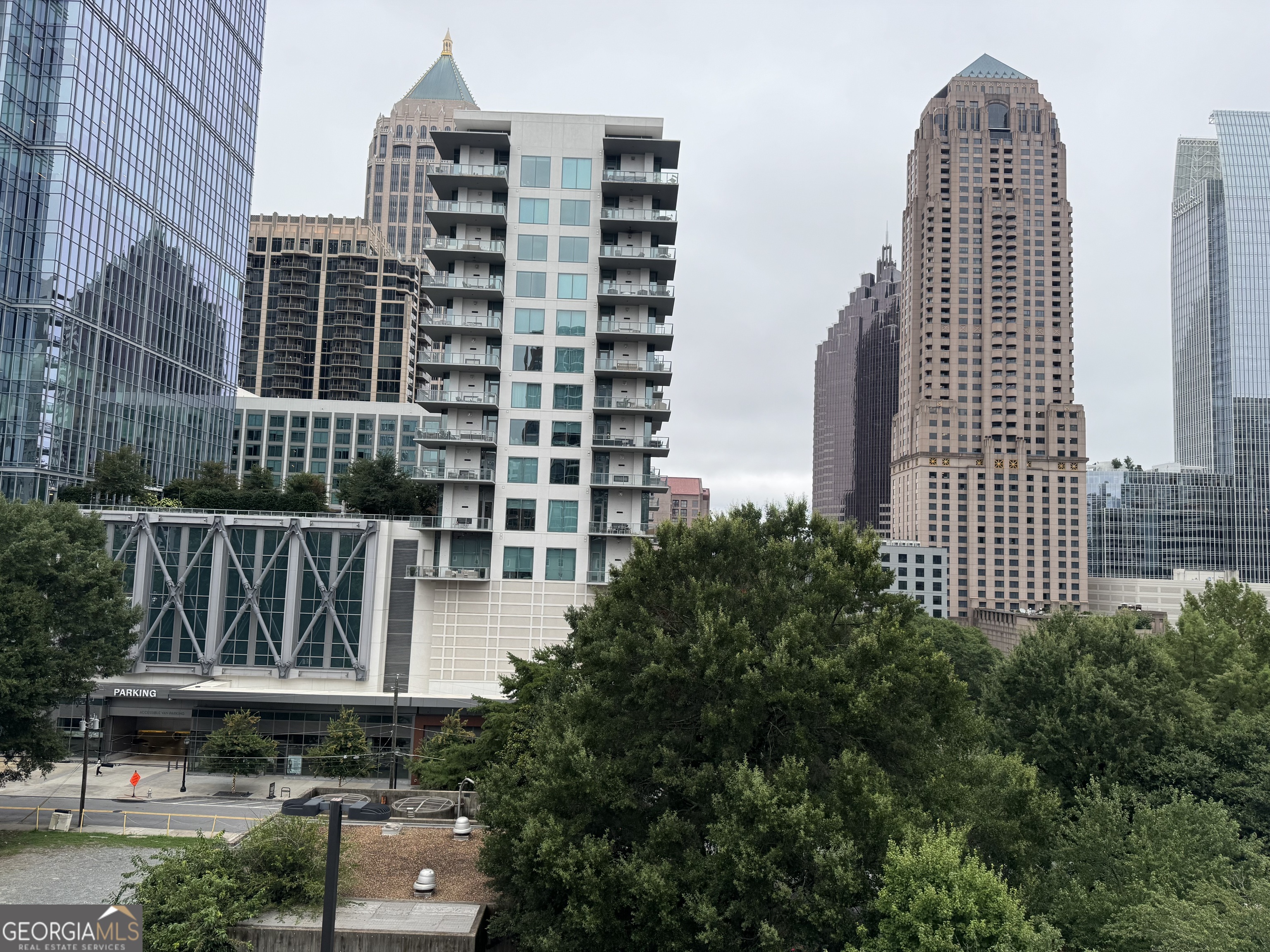 1074 Peachtree WALK NE B508