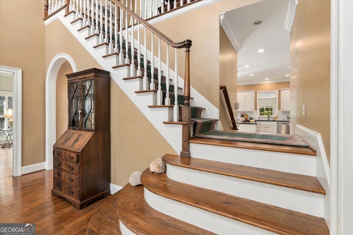 112 Gleneagles CIR