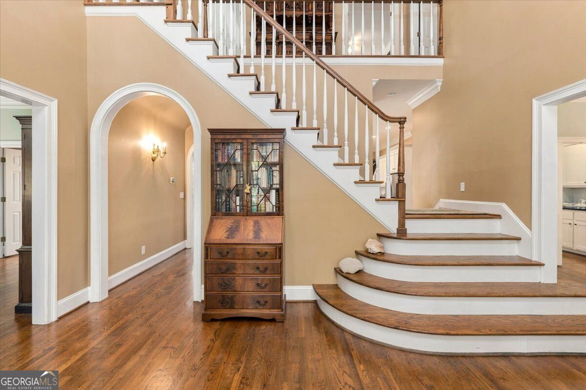 112 Gleneagles CIR