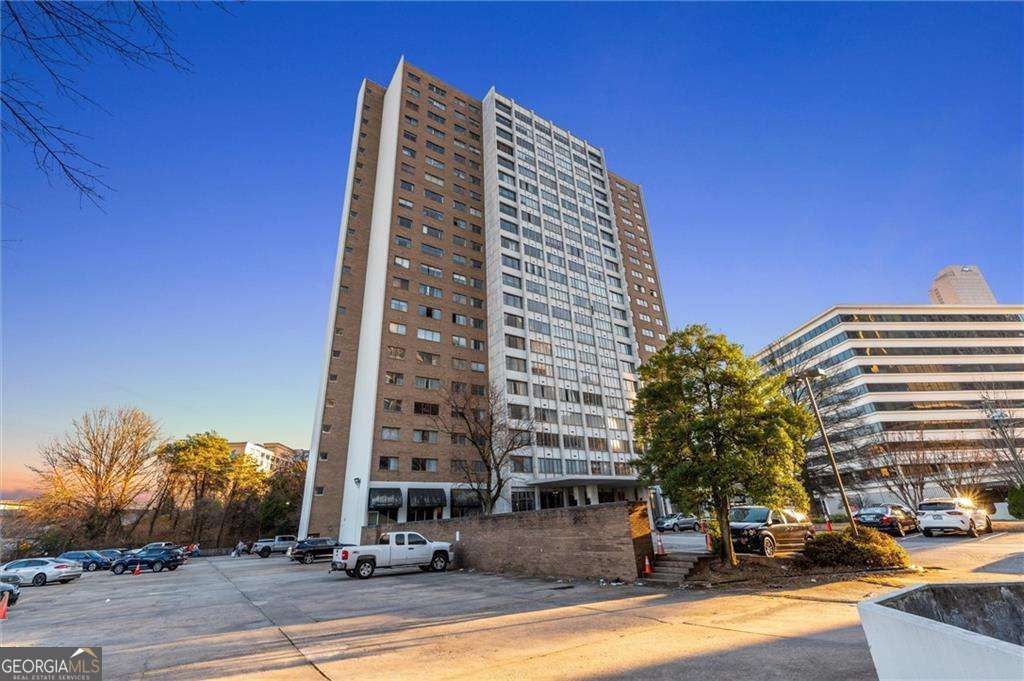 Photo of 215 Piedmont Avenue NE #1608, Atlanta, GA 30308 (MLS # 10674069)