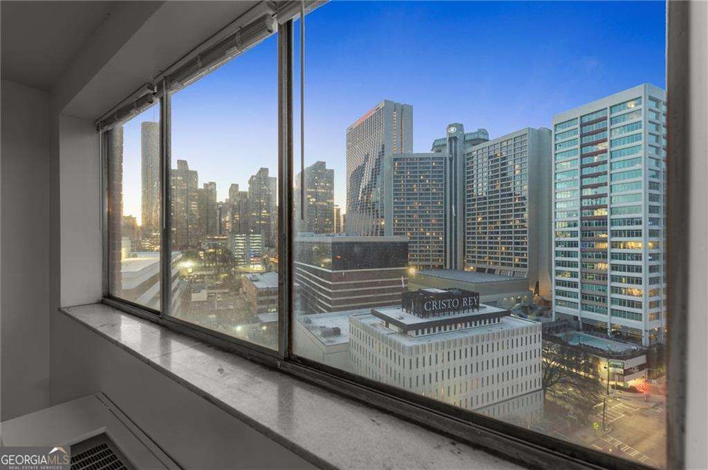 Photo of 215 Piedmont Avenue NE #1608, Atlanta, GA 30308 (MLS # 10674069)