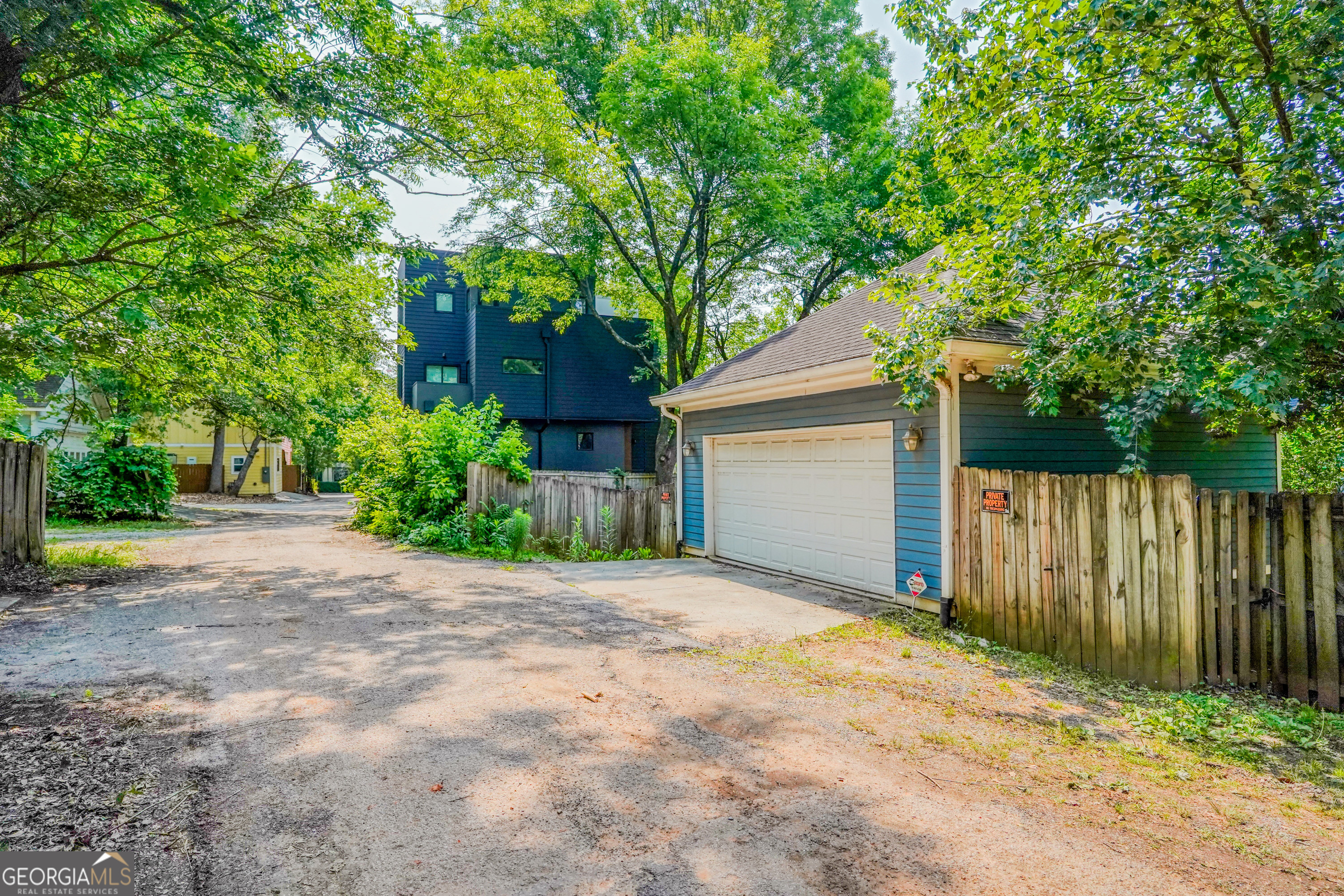 638 McGruder ST NE