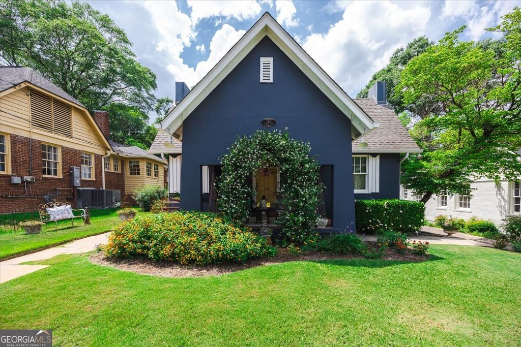 Photo of 124 Desoto Place, Macon, GA 31204 (MLS # 10767632)