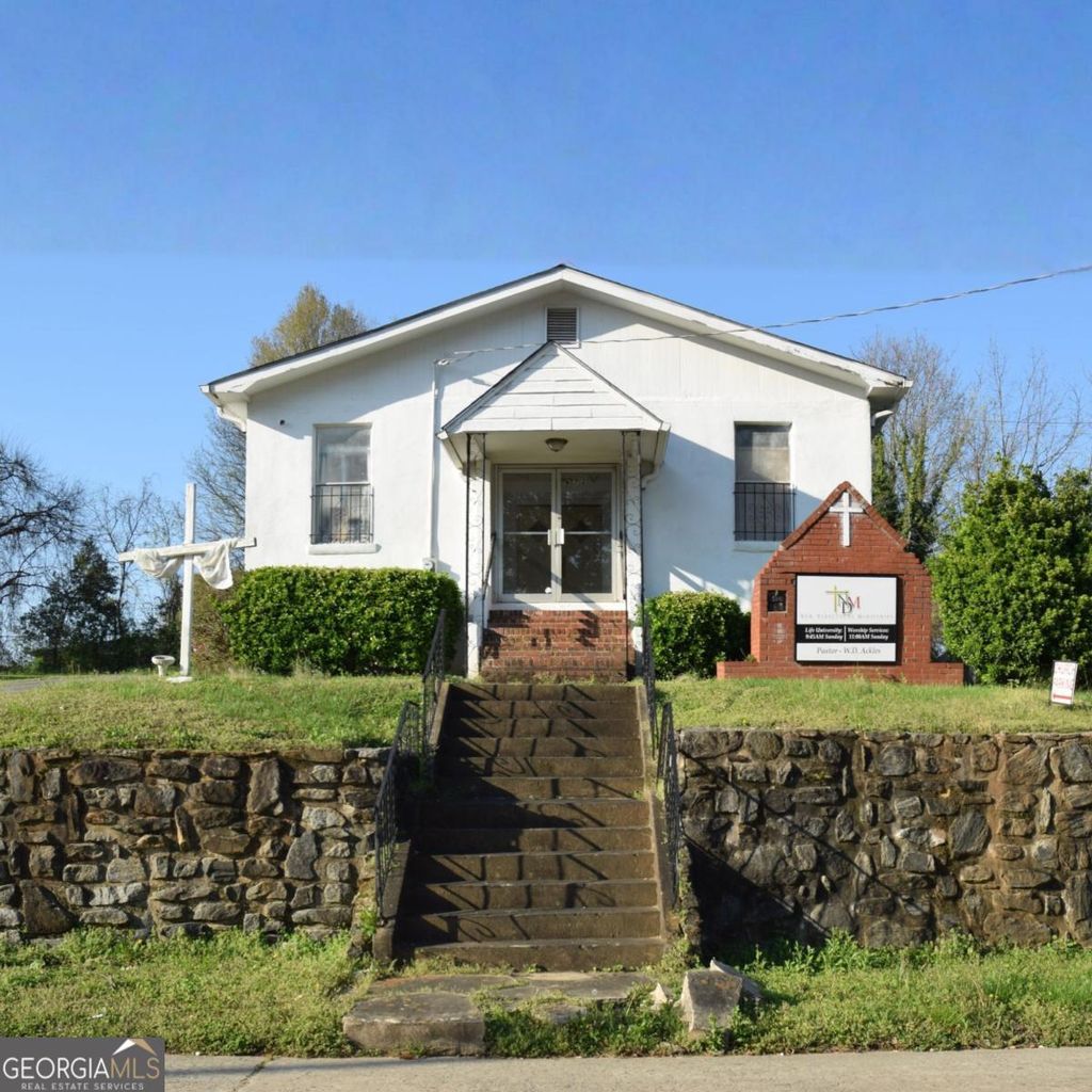 Photo of 972 Dimmock Street SW, Atlanta, GA 30310 (MLS # 10738699)