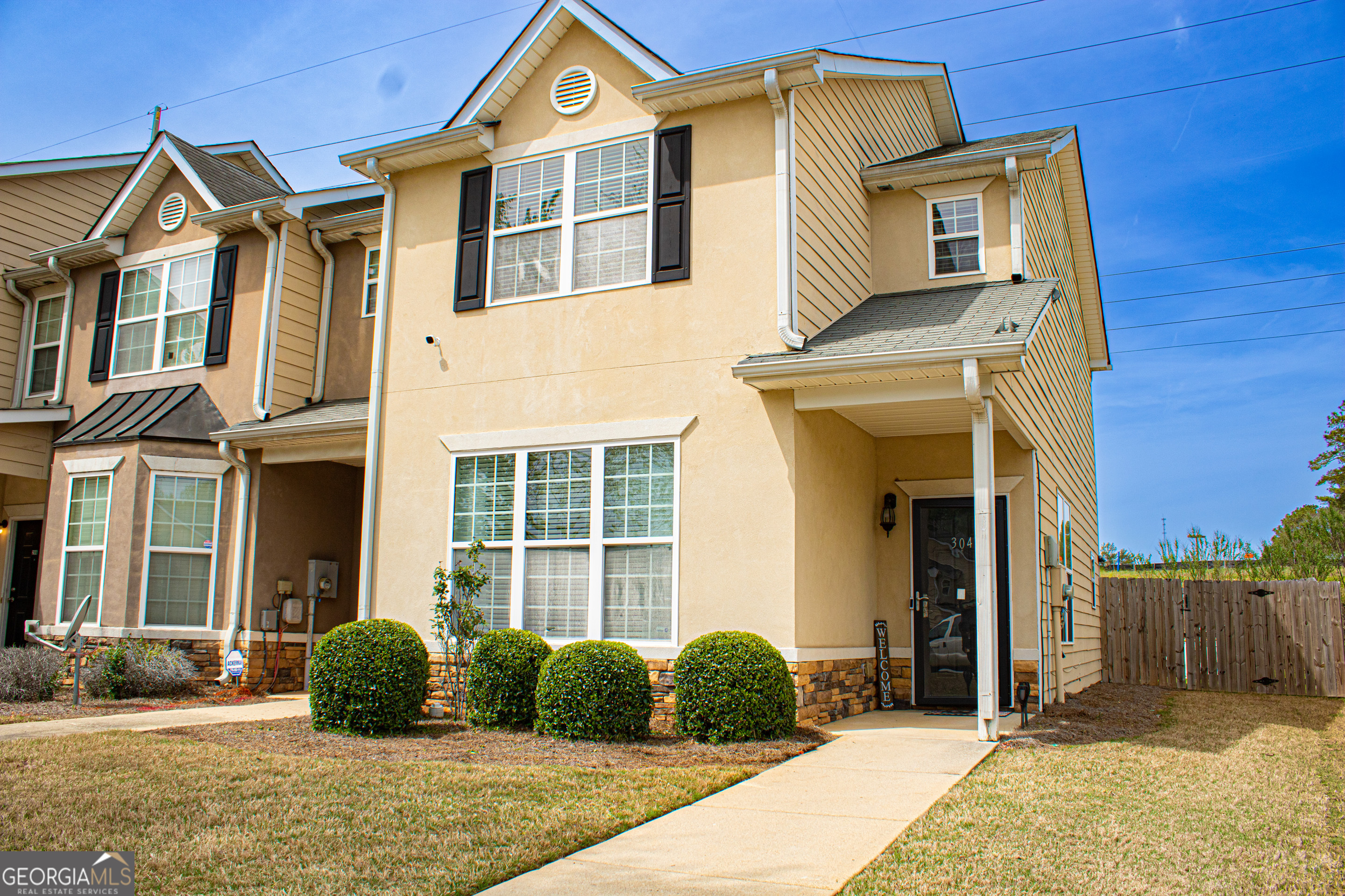 304 Commons DR