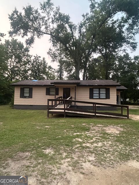 609 Alfred C Carson DR Sandersville GA 31082