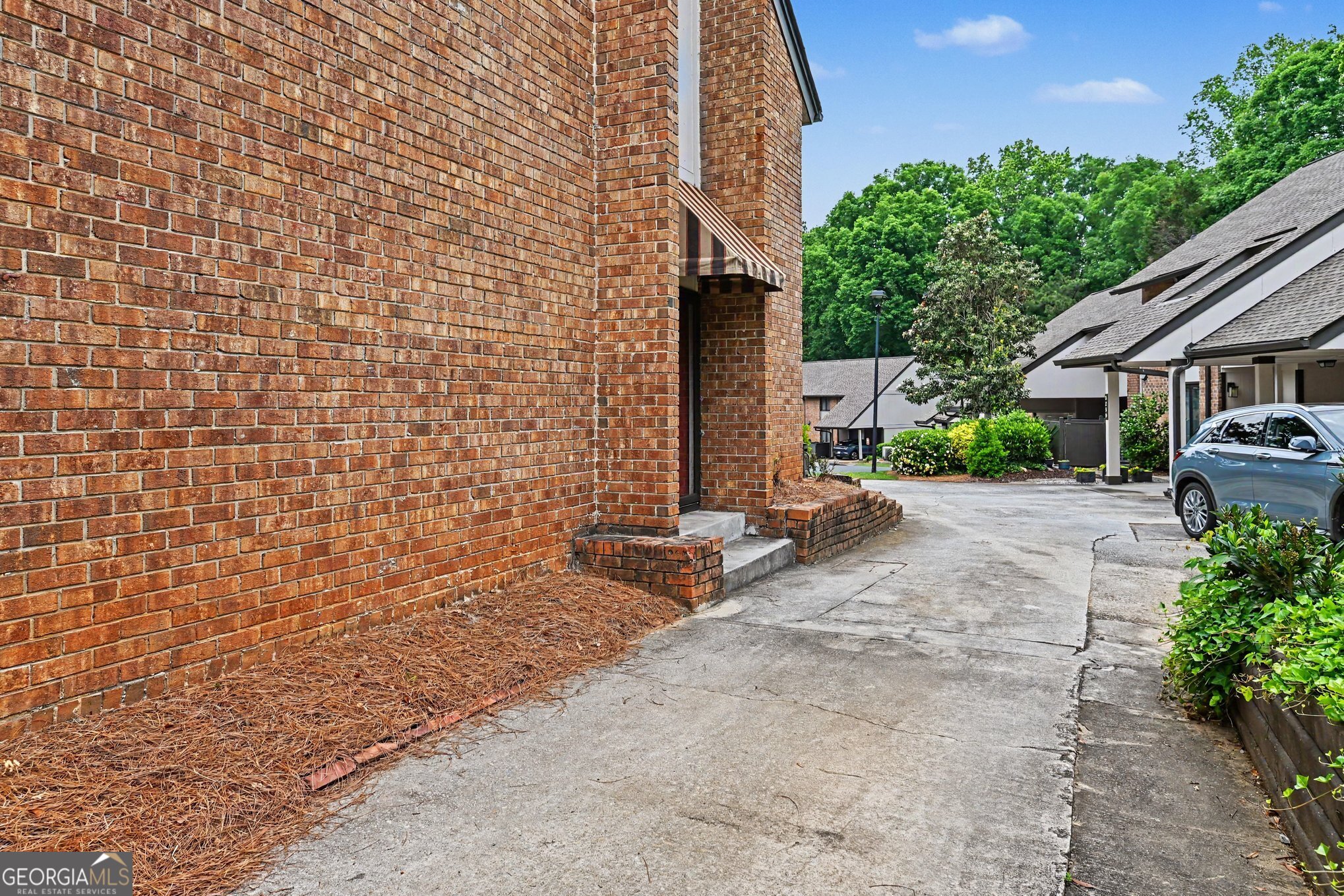 3257 Clairmont North NE