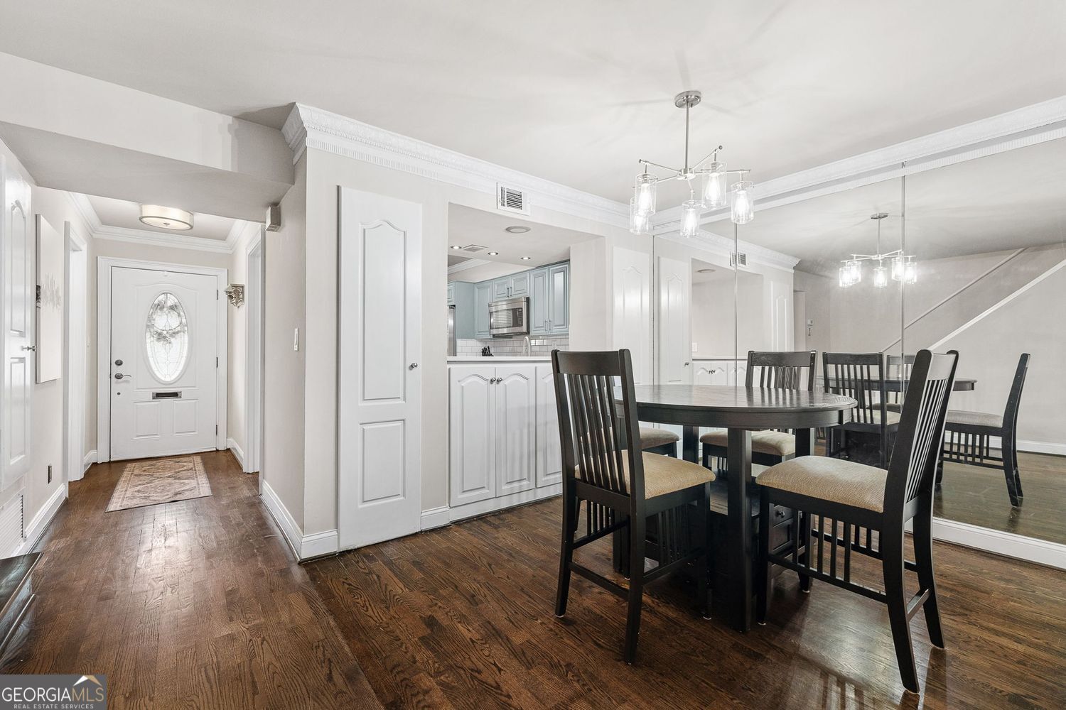 Sandy Springs, Georgia 30342, United States, 2 Bedrooms Bedrooms, ,3 BathroomsBathrooms,Residential,Active,145344