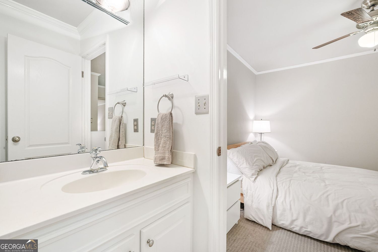 Sandy Springs, Georgia 30342, United States, 2 Bedrooms Bedrooms, ,3 BathroomsBathrooms,Residential,Active,145344