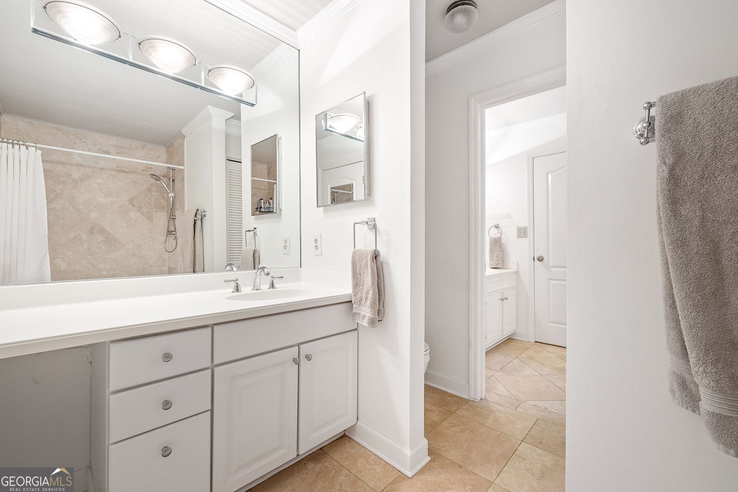 Sandy Springs, Georgia 30342, United States, 2 Bedrooms Bedrooms, ,3 BathroomsBathrooms,Residential,Active,145344