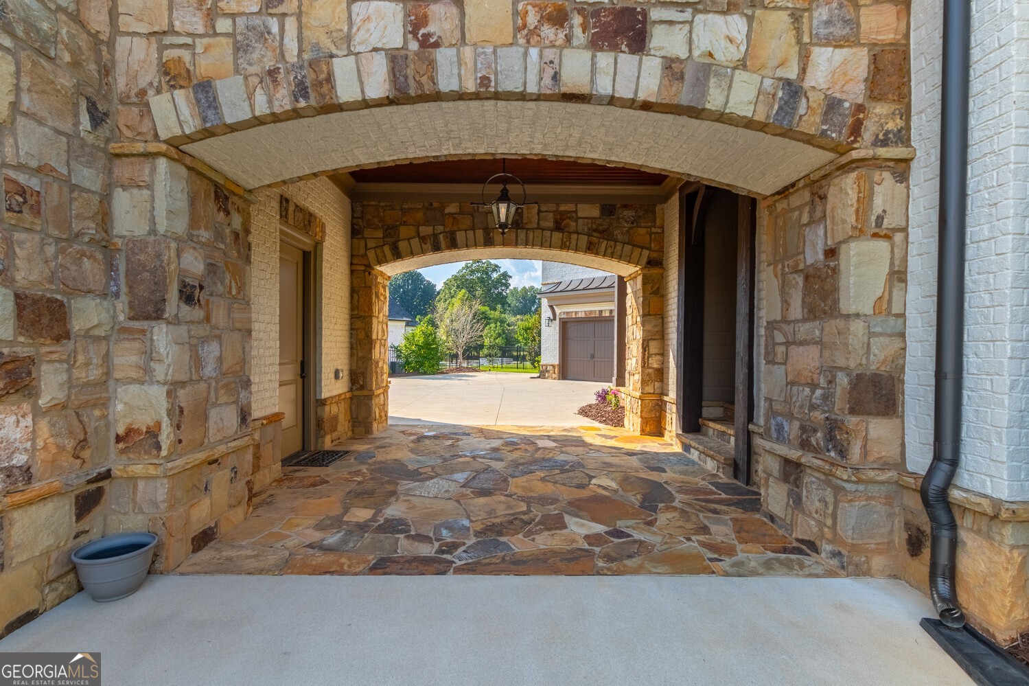 10150 Cedar Ridge DR