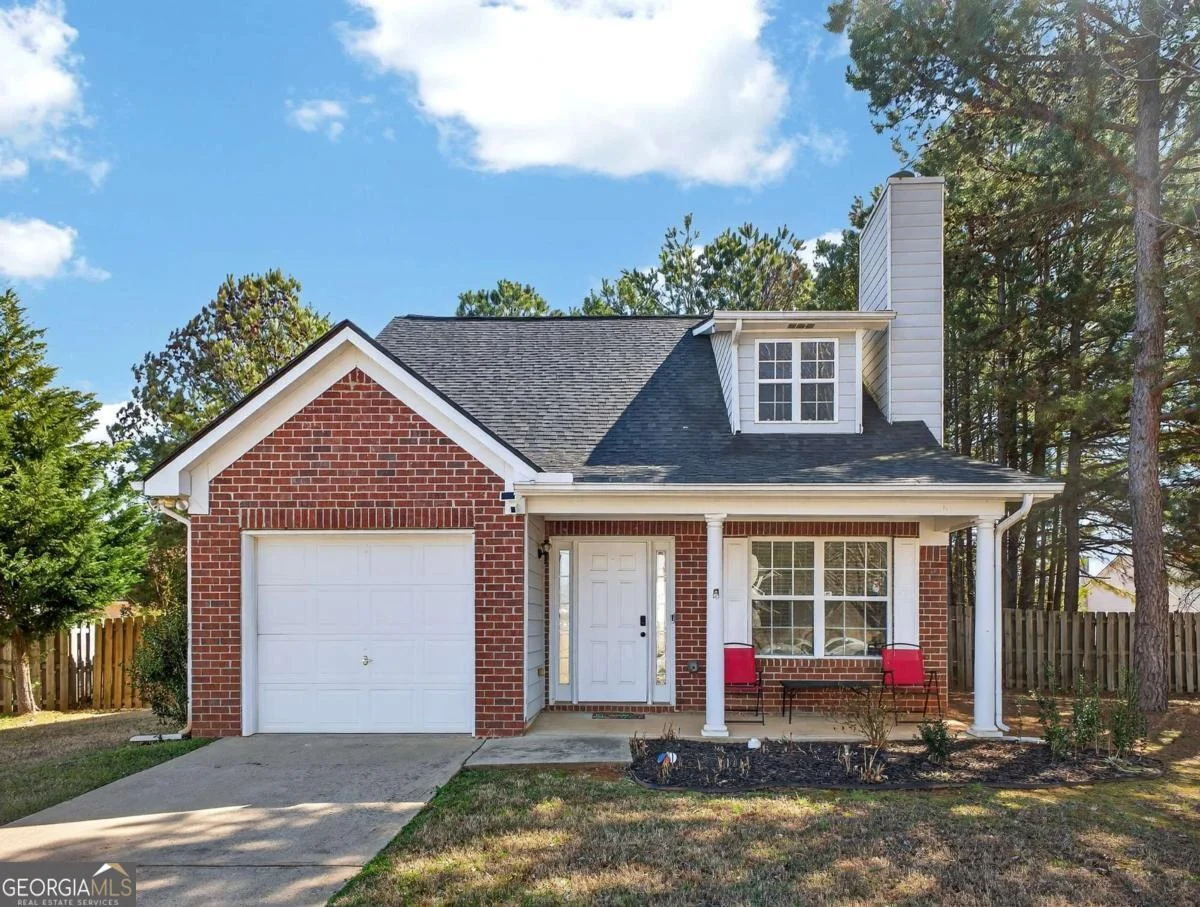 175 Grosslake Parkway