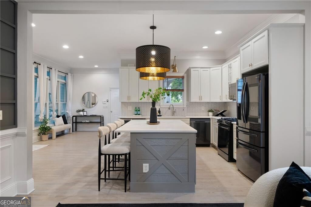 855 Saint Charles Unit B AVE NE B