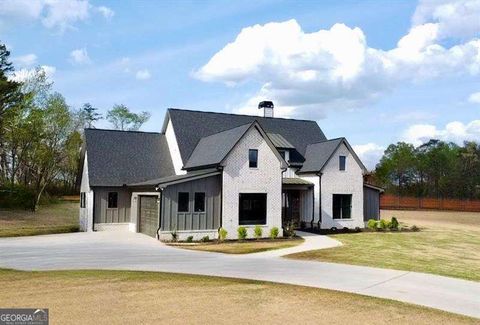 115 Palisade DR Rydal GA 30171