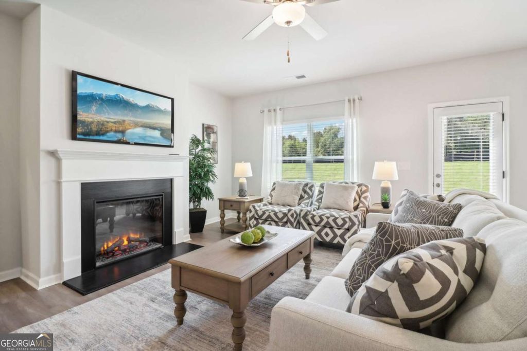 Photo of 1331 Stephens View Drive, Loganville, GA 30052 (MLS # 10709060)