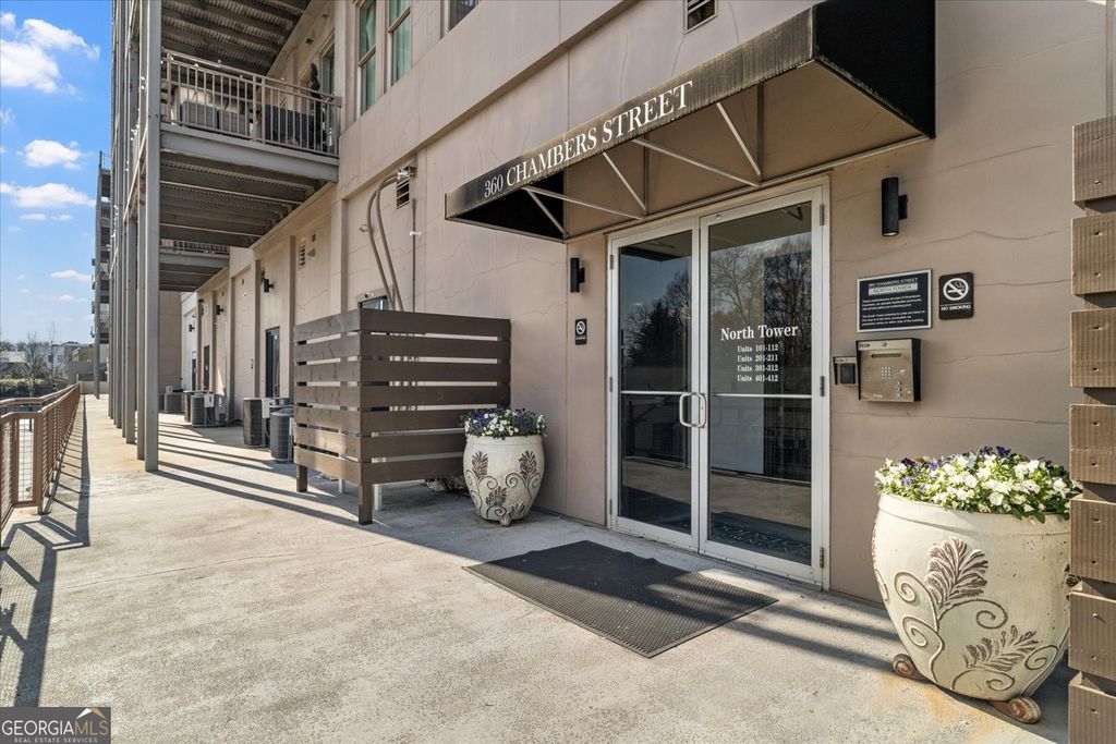 Photo of 360 Chambers Street, Woodstock, GA 30188 (MLS # 10674305)