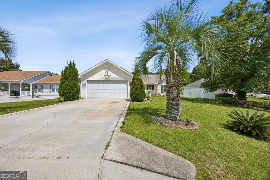 Photo of 20 Lakefront Drive, Saint Marys, GA 31558 (MLS # 10846212)