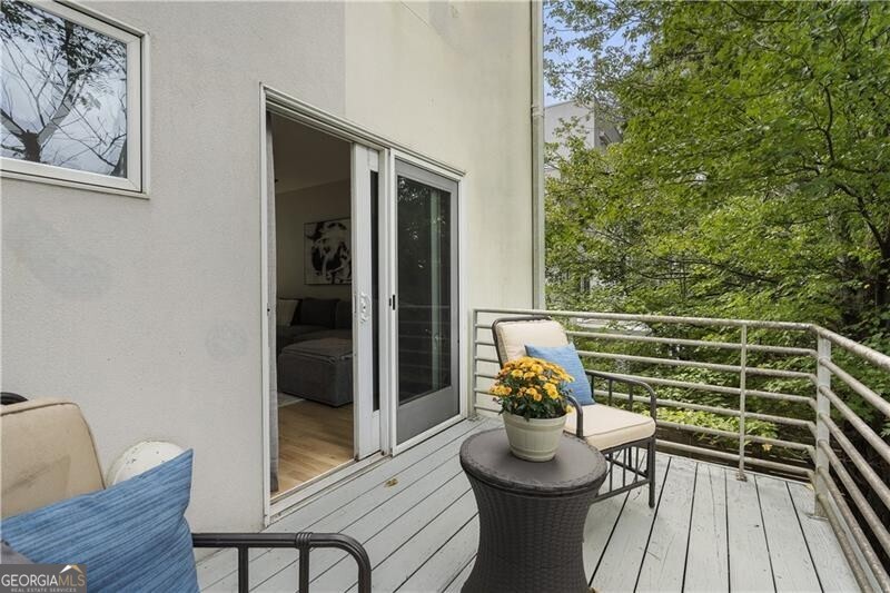 Brookhaven Studios - Residential