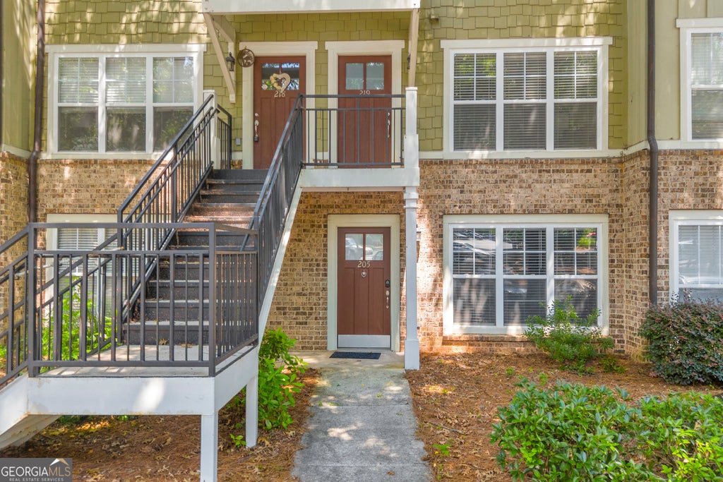 Photo of 490 Barnett Shoals Road #APT 205, Athens, GA 30605 (MLS # 10785860)
