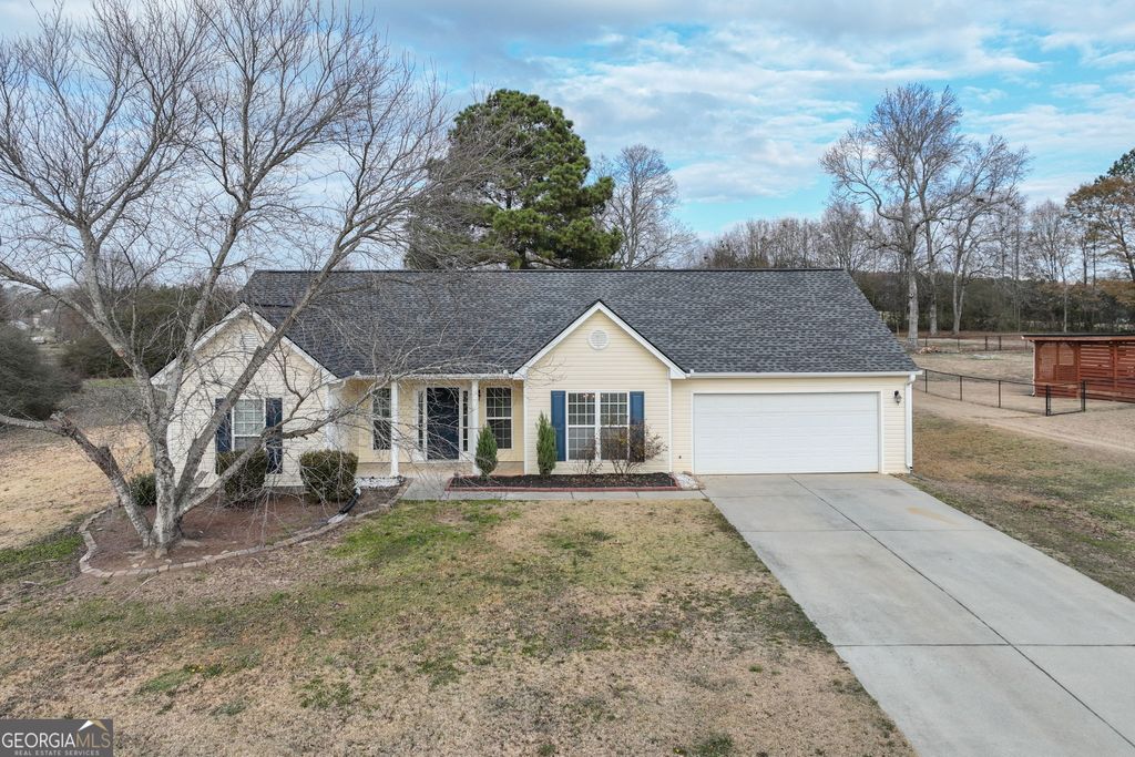 Photo of 1424 Langdon Park Court, Winder, GA 30680 (MLS # 10661879)
