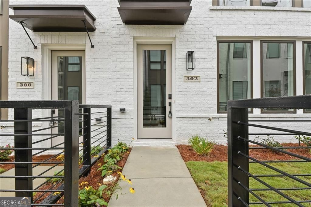 Atlanta, Georgia 30316, United States, 3 Bedrooms Bedrooms, ,4 BathroomsBathrooms,Residential,Active,192608