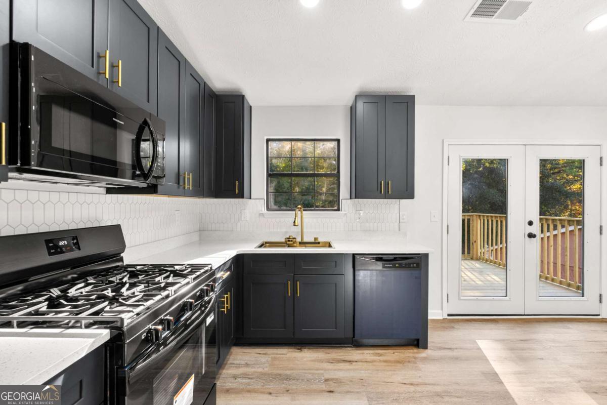 2071 Scarbrough TRL E