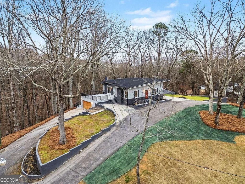 Photo of 3425 Duckett Mill Road, Gainesville, GA 30506 (MLS # 10661534)