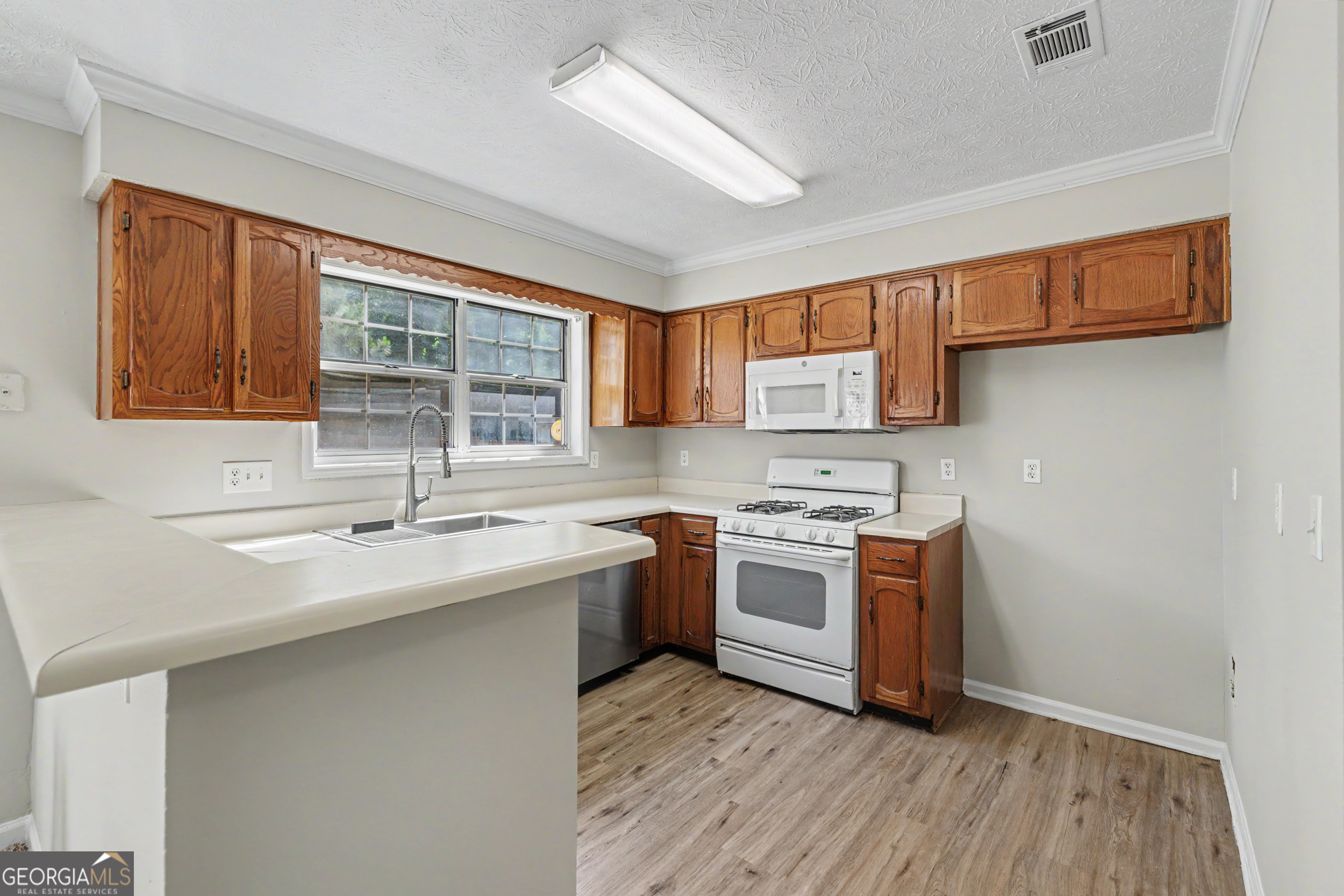 990 Cauthen Court