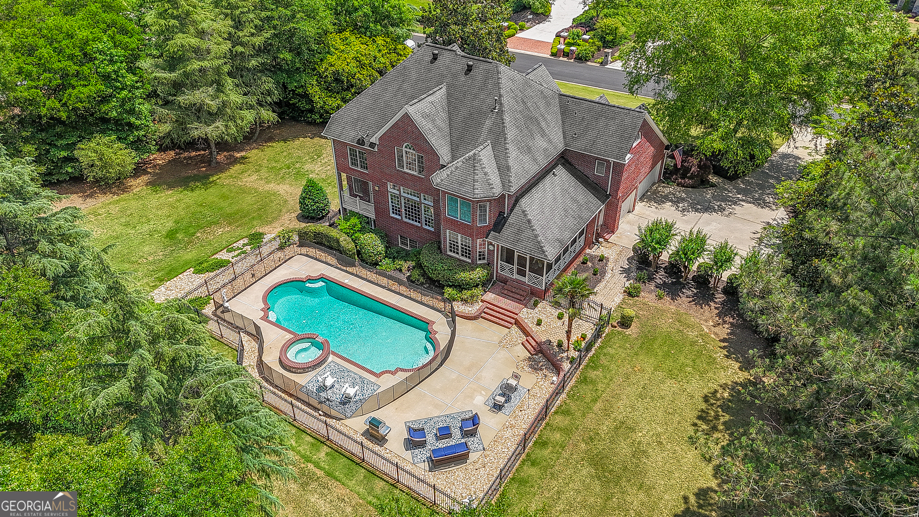 110 Turnberry CIR