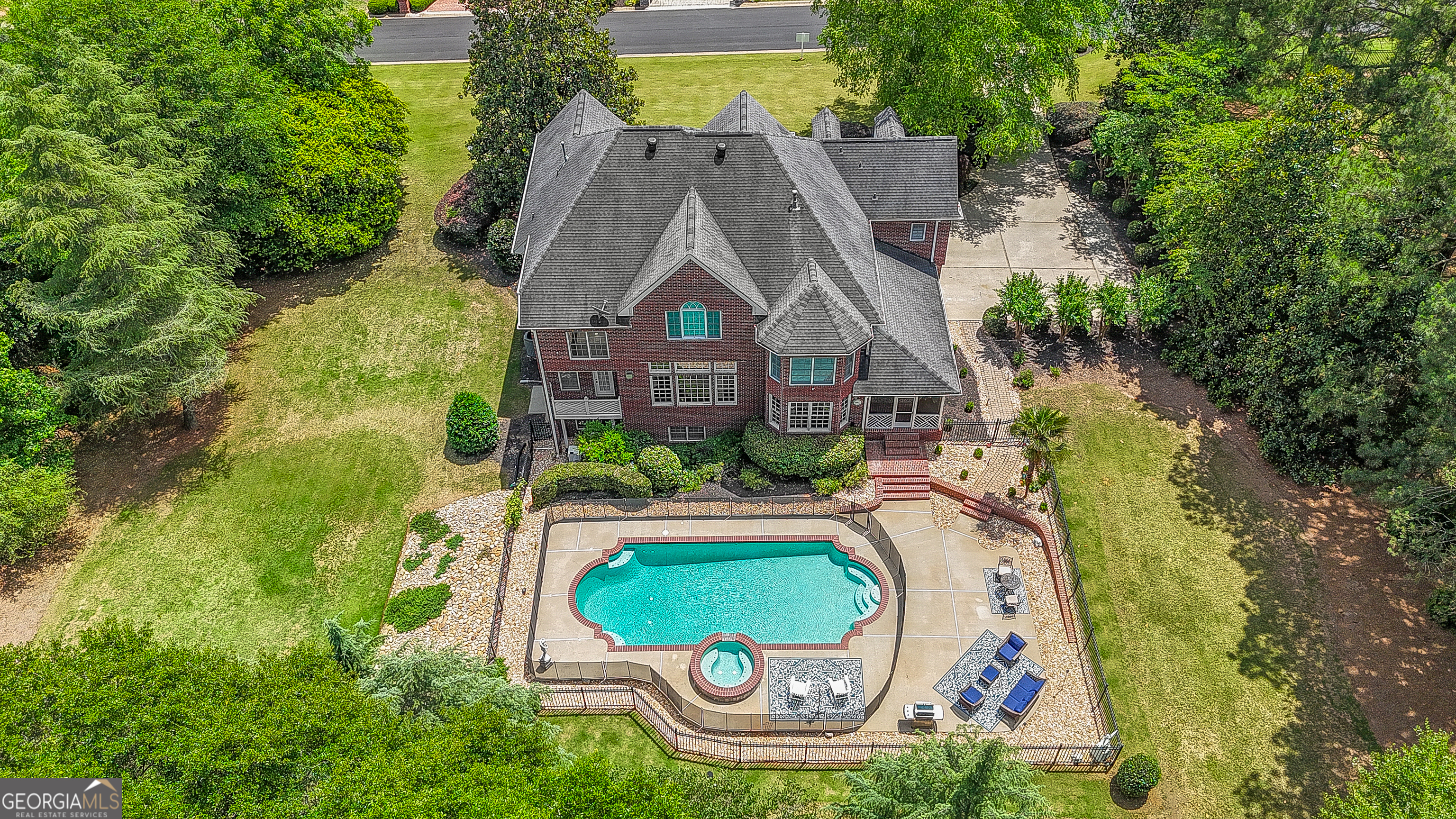 110 Turnberry CIR