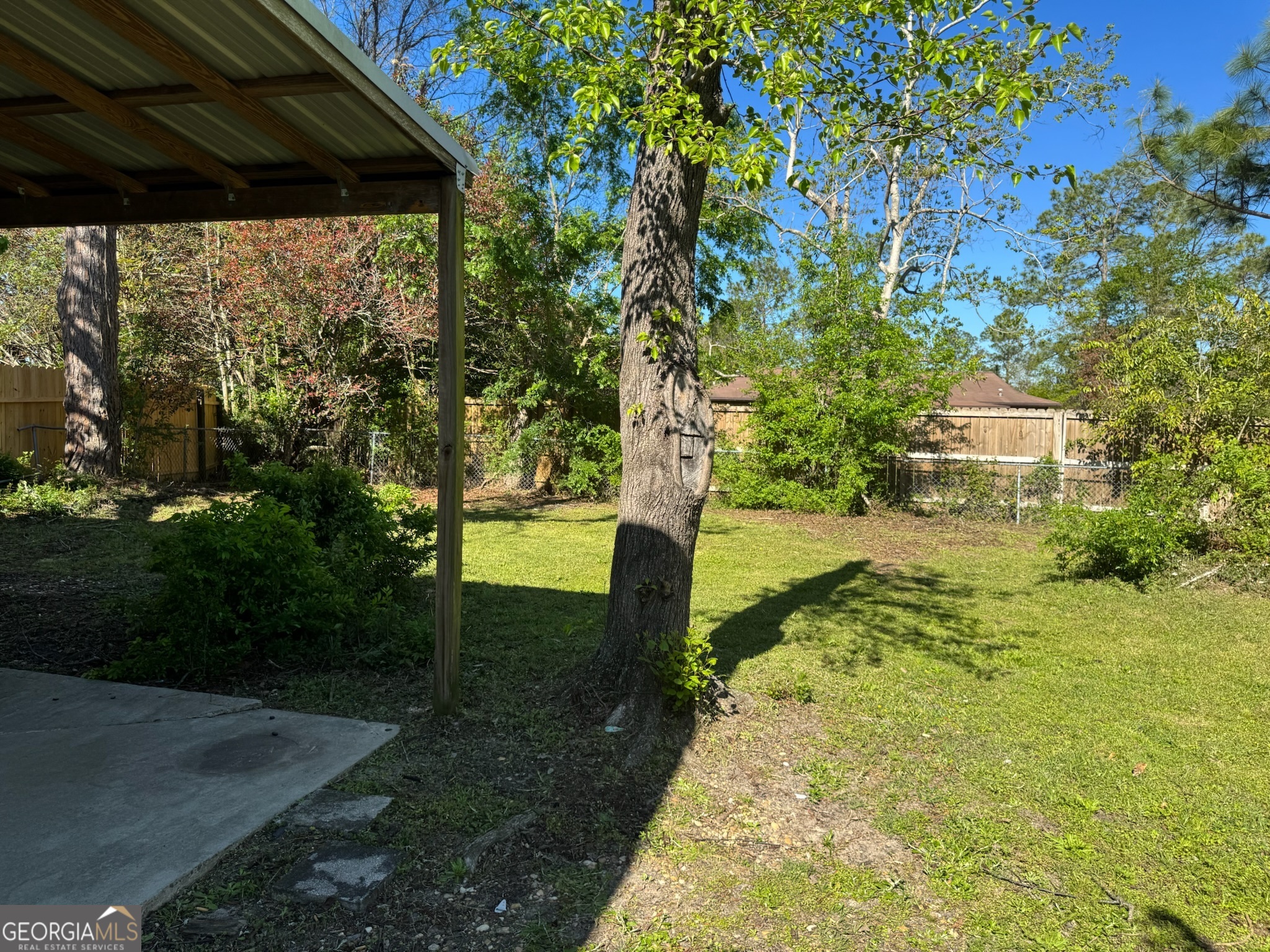 11 Crestwood CIR