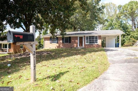 Photo of 2917 CAMBRIDGE Drive SW, Atlanta, GA 30331 (MLS # 10622151)