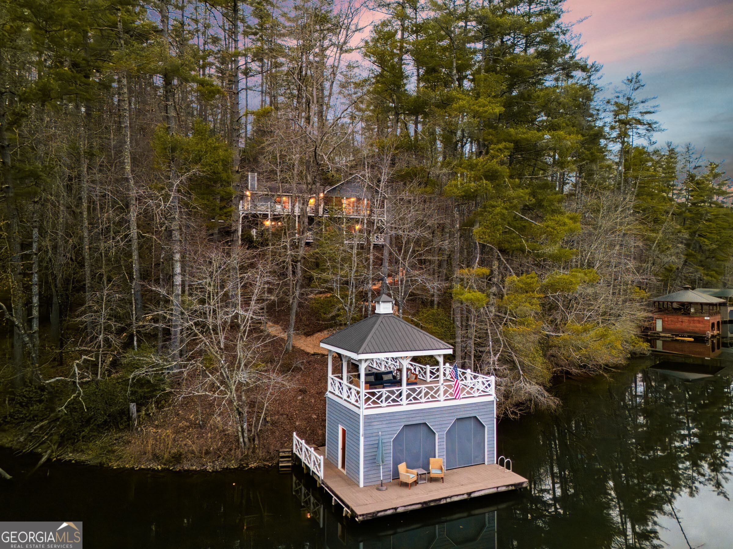 150 Rosebud LN