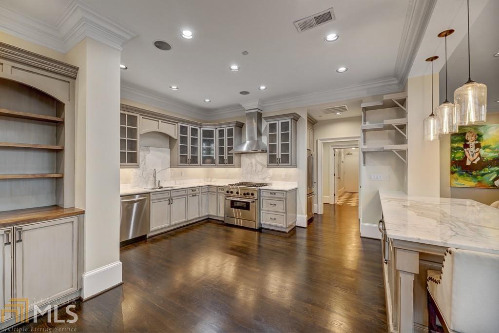 2500 Peachtree Road - Residential