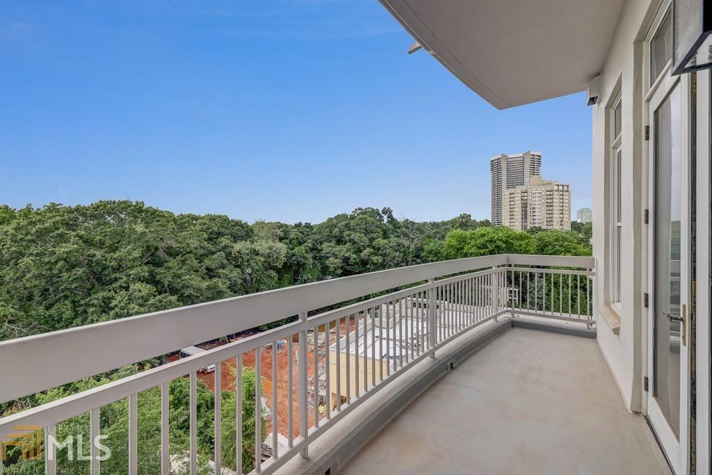 2500 Peachtree Road - Residential