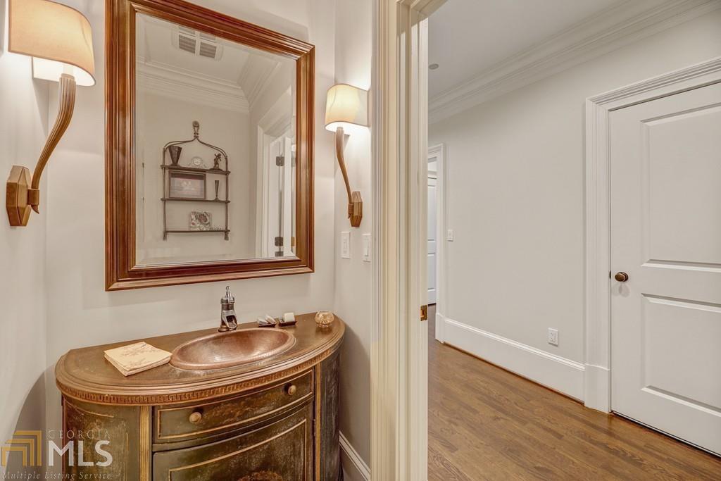 2500 Peachtree Road - Residential