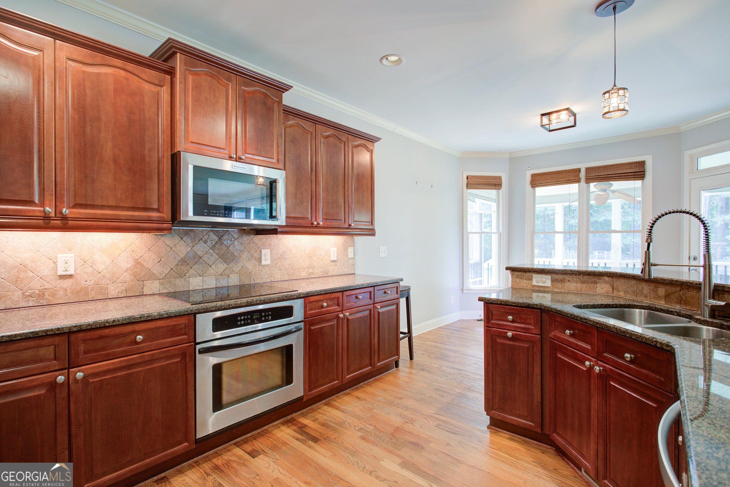 9025 Devonwood CT