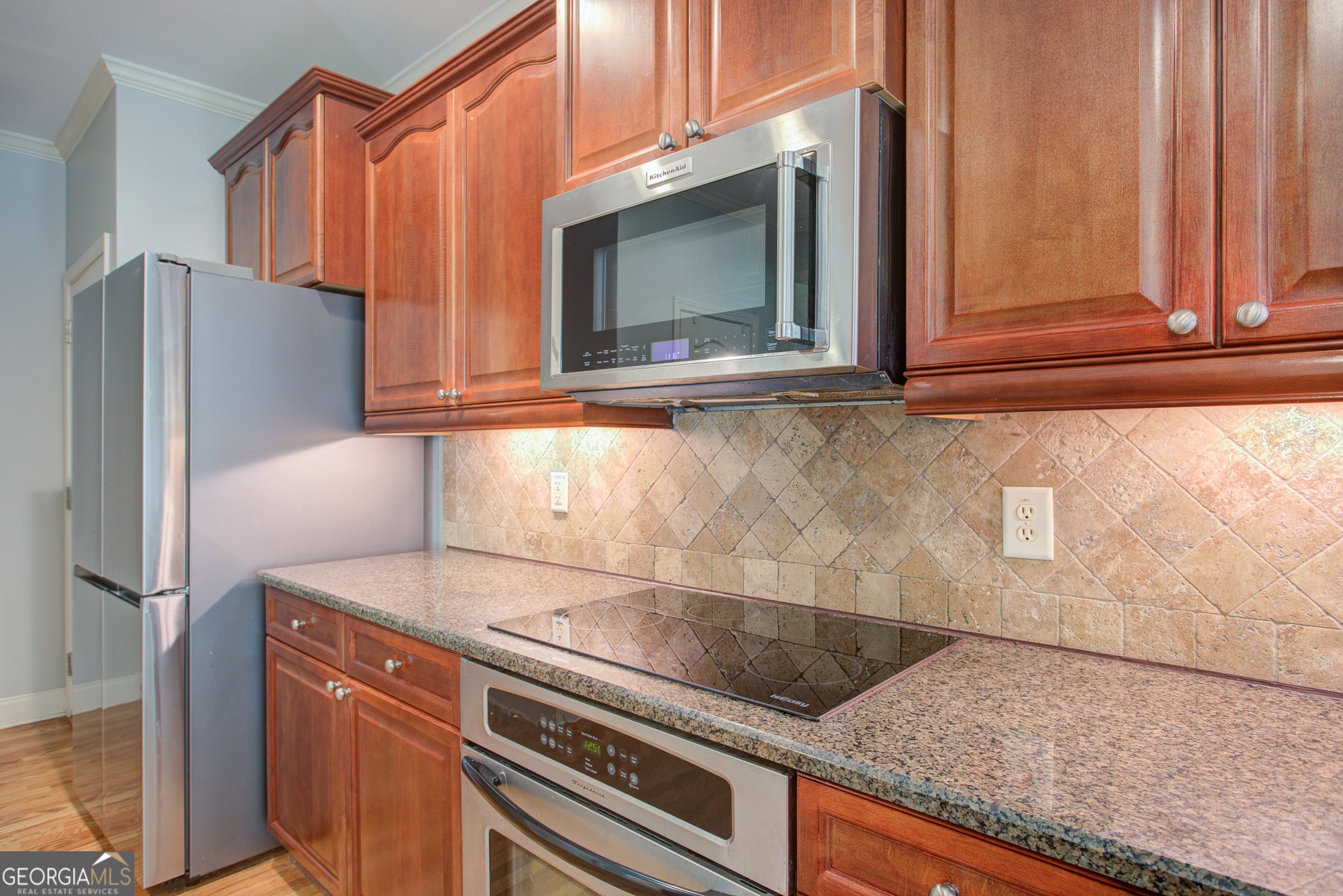 9025 Devonwood CT