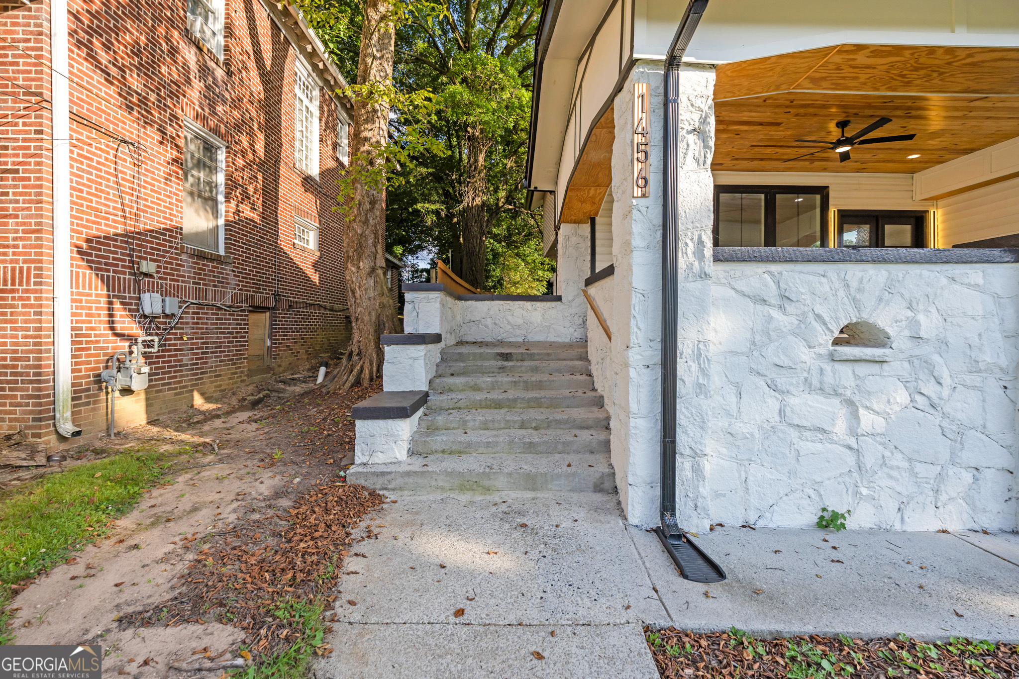 1456 S Gordon ST SW