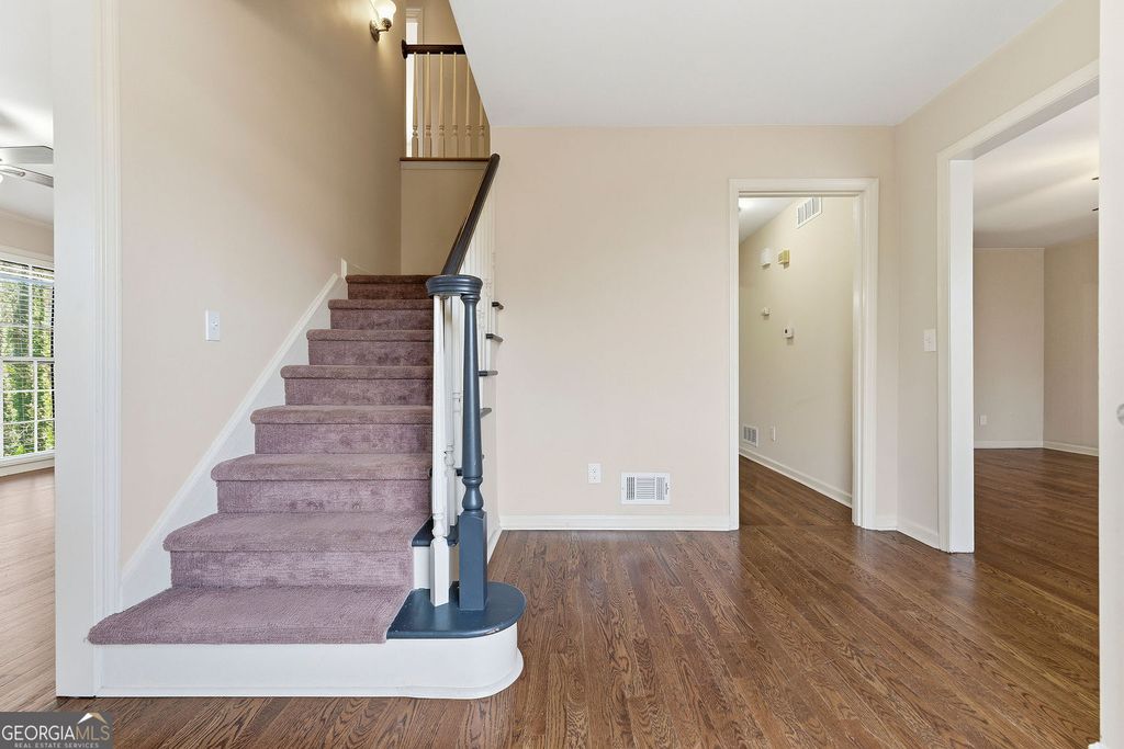 Photo of 2720 Dale Drive, Marietta, GA 30068 (MLS # 10684497)