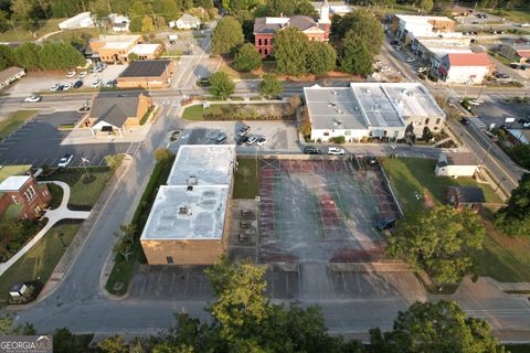 16 Jackson ST Zebulon GA 30295
