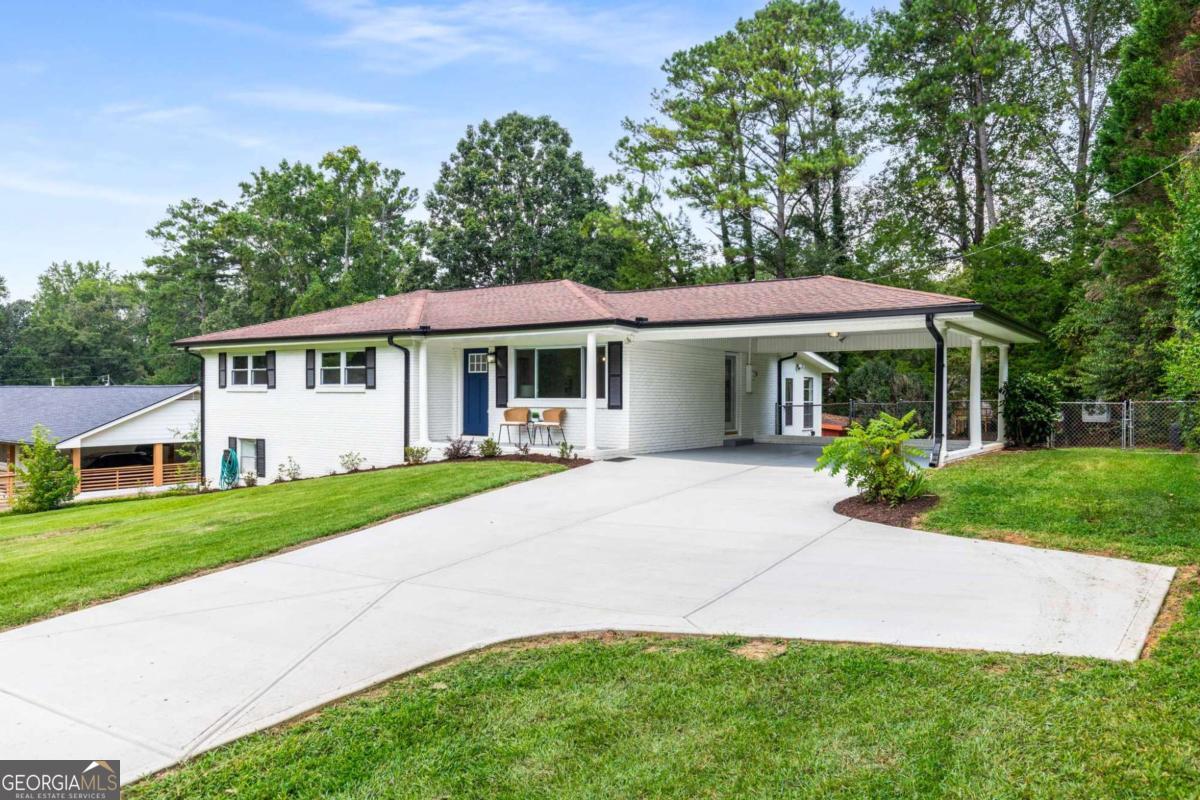 117 Douglas DR SE