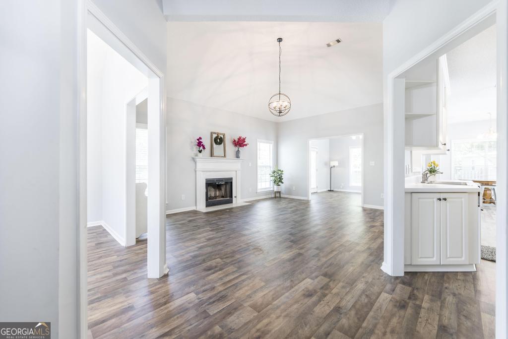 308 Ellis CT