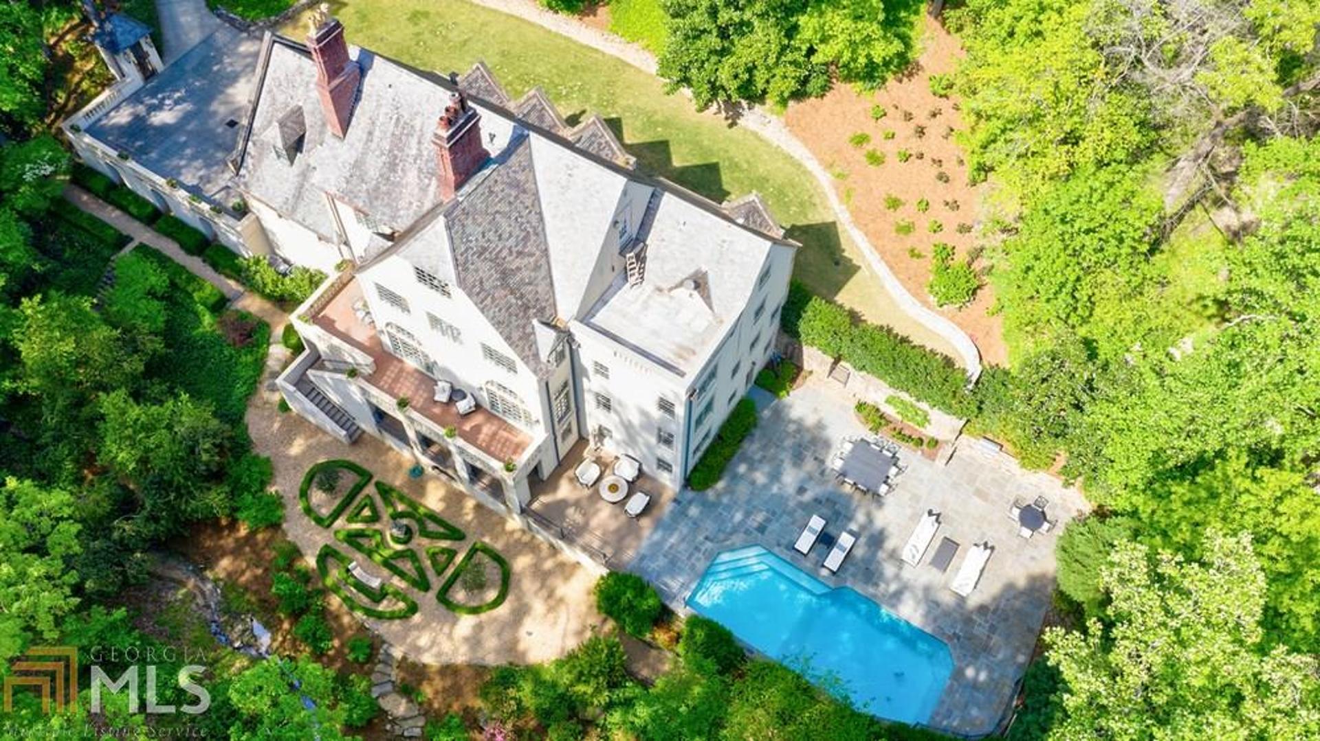 E L King Estate - Residential