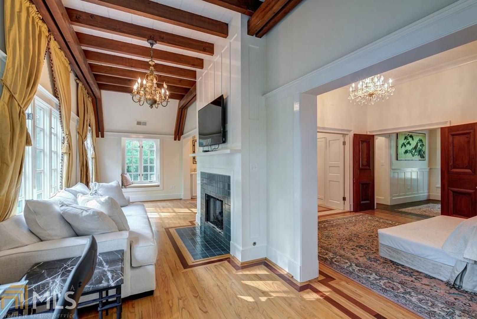 E L King Estate - Residential